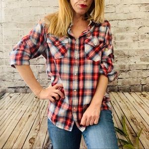 ‼️DITCH PLAINS Plaid Snap Button down Size Med‼️